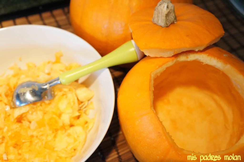 vaciar calabaza bizcocho halloween pumpkin